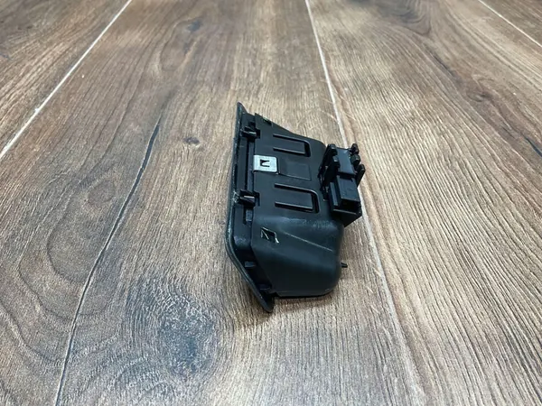 Takaluukun kahva BMW 5 TOURING (E61) 51247118158 image 3