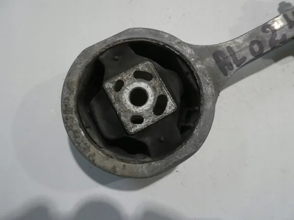 Soporte de transmisión VW AUDI SKODA 6Q0199851AB image 2