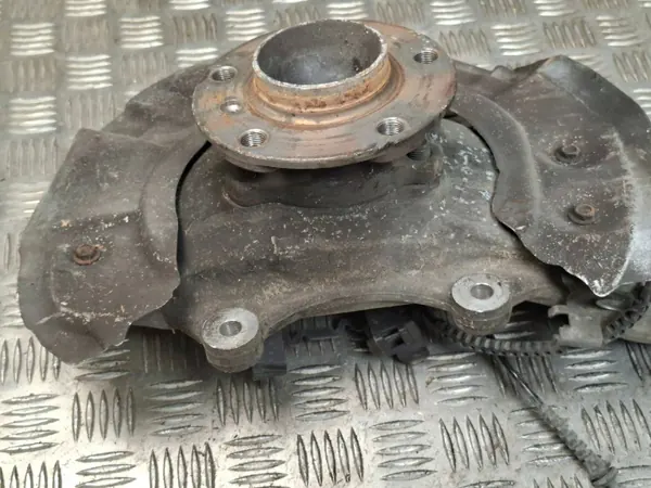 Pivot de triangle avant gauche OEM 6777751 BMW 5 image 6