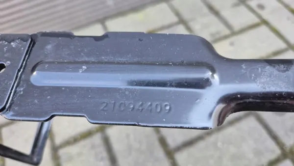 Support de phare contour Volvo FH4 OEM 21094409 image 4