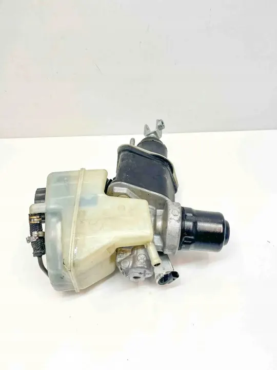 Bremsflüssigkeitsbehälter OEM A2304300302 für Mercedes-Benz image 8