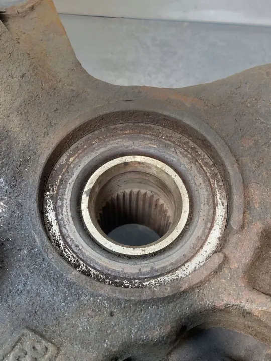 Moyeu de roue avant Mazda FBZ23668 - Pièce OEM image 7