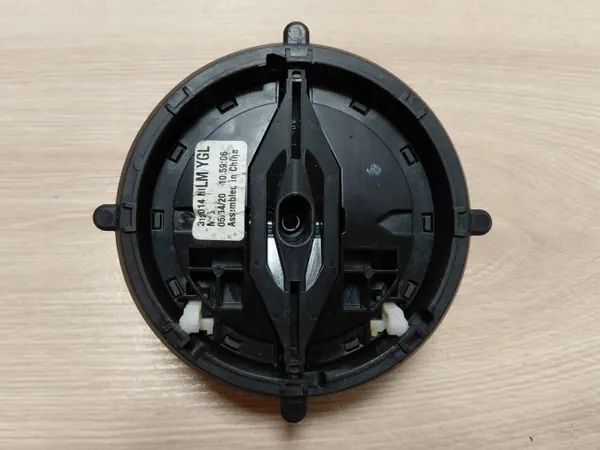 Kia Stinger Vänster Spegelmotor OEM 8-Pin Minne image 2