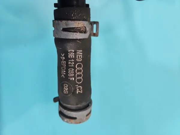 Vesiputki Audi A8 D4 3.0 TFSI (CTUB) 290HV OEM image 7