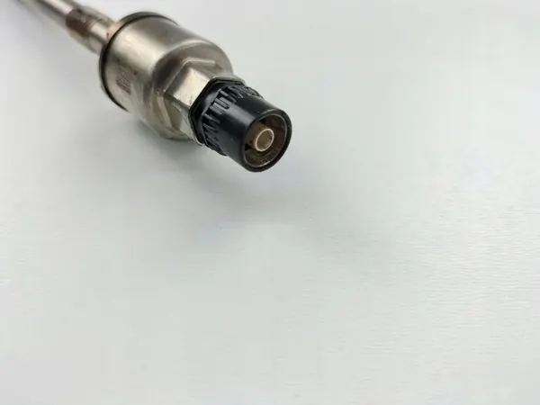 Hehkutulppa OEM 55590467 Opel 2.0 CDTI image 3