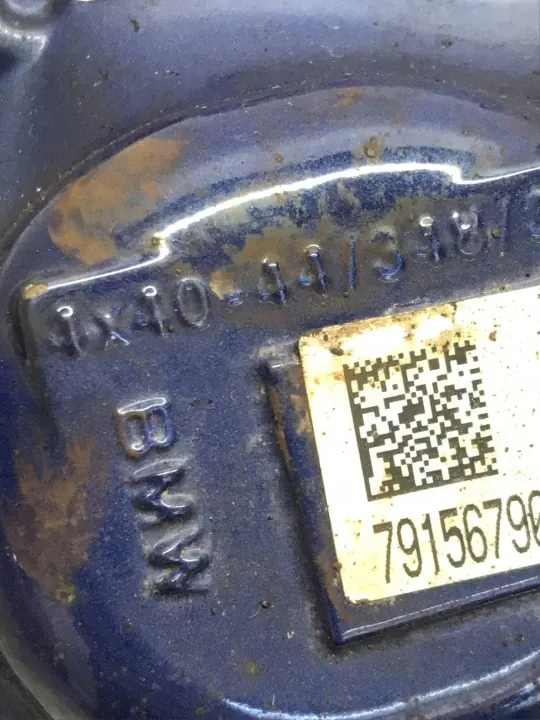 BMW iX Bremszange vorne links OEM 7915679 image 7