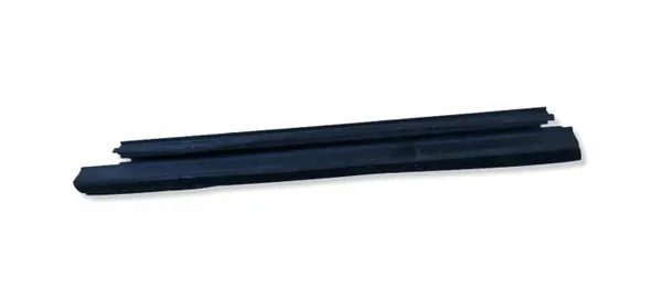 Raamrubber OEM 681745RL voor Toyota C-HR pilaar image 2