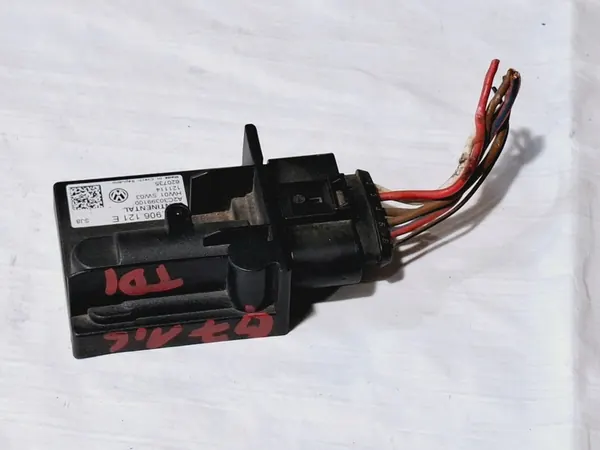 Bränslepumpmodul Kontroller VW Golf VII 1.6 TDI image 2