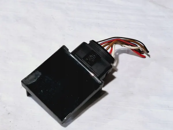 Bränslepumpmodul Kontroller VW Golf VII 1.6 TDI image 3