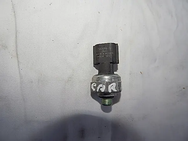 Sensor pressão ar condicionado TI42CP8-10 Kia Carnival 06-13 image 2