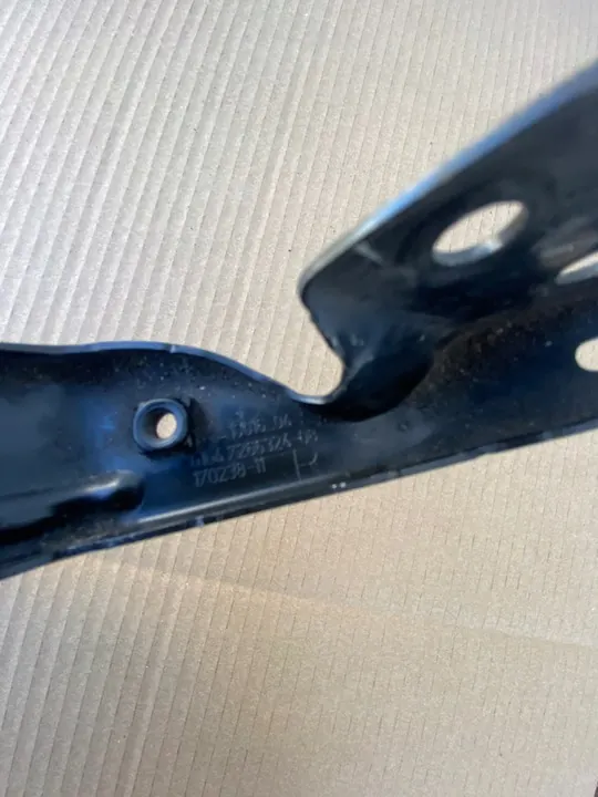 Höger kylarfäste BMW F20 F21 F30 F32 OEM 7266324 image 3