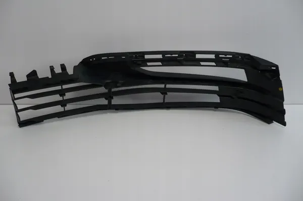 Griglia paraurti anteriore destra BMW 5 Series G30 G31 2017 OEM image 8