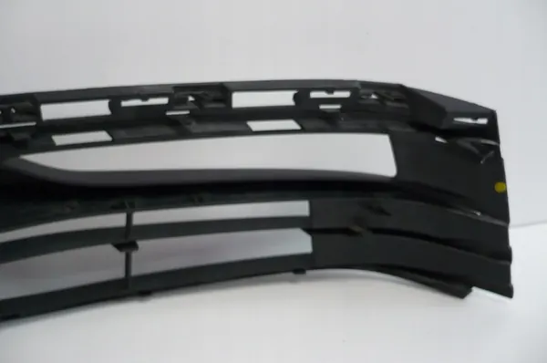 Griglia paraurti anteriore destra BMW 5 Series G30 G31 2017 OEM image 9