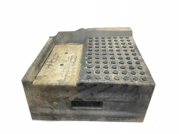 OEM 22065621 Volvo batterilådlock - Begagnad image 3