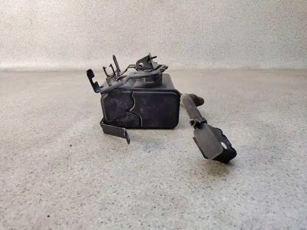 Koolstoffilter-bevestiging OEM 149509105R voor Renault image 5