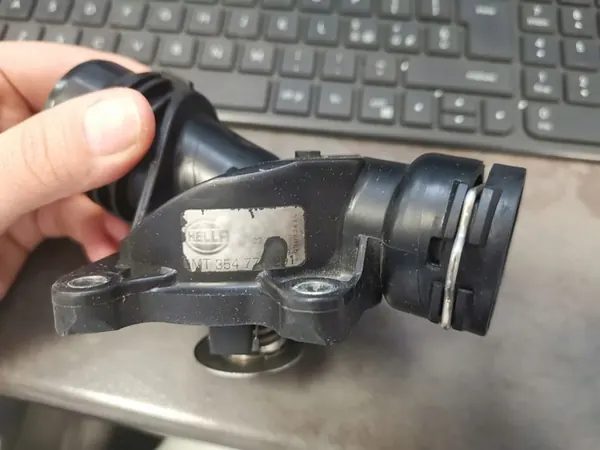 Hella Termostat, kylvätska, BMW 3 image 3