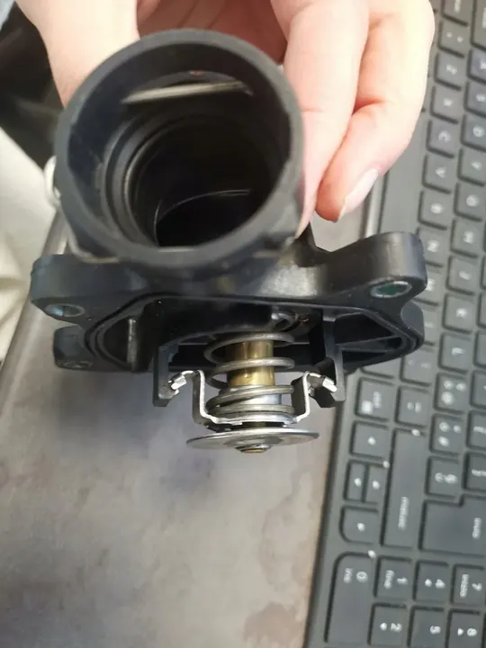 Hella Termostat, kylvätska, BMW 3 image 6