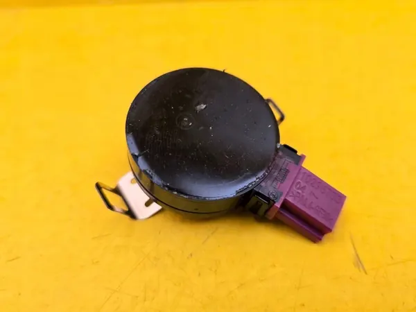 Sensor de lluvia MG ZS OEM 10837266 - Estado usado image 3
