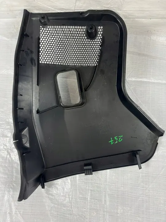 OEM A2138300200 Rechte Windschutzscheibenabdeckung Mercedes image 8