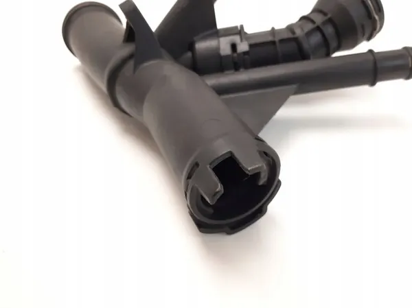 Volkswagen T6 2018 Jäähdyttimen letku 2.0 TDI Crafter 7C OEM image 6