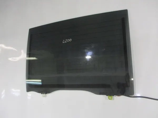 Mitsubishi L200 IV taka keskus ohjaamon lasi OEM image 3