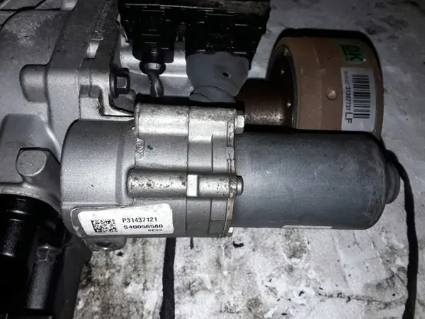 2017 Volvo XC90 Bakre Differential 31437121 image 3