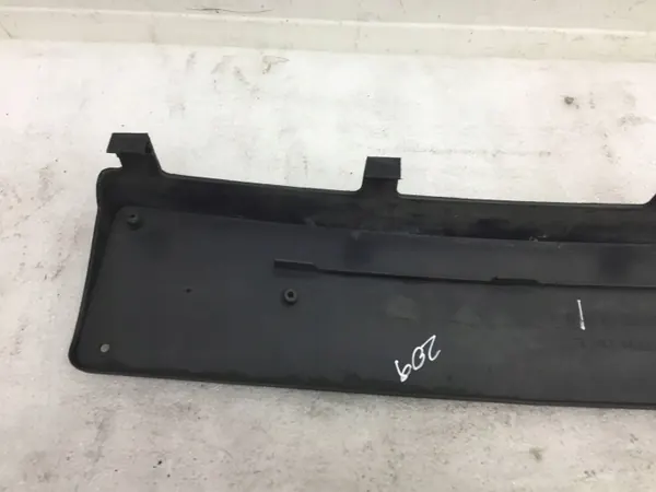 Mercedes-Benz CLK Kentekenhouder OEM A2098850081 image 7