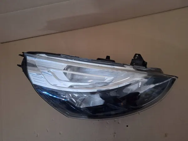 RENAULT CLIO 4 IV LIFT Oikea Ajovalaisin Musta OEM image 2
