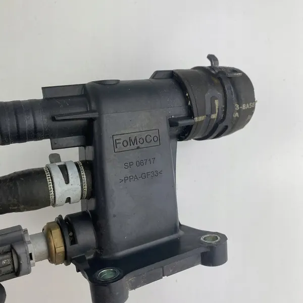 Salida de Agua Ford Land Rover Jaguar 2.0 image 6