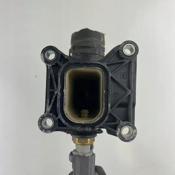 Salida de Agua Ford Land Rover Jaguar 2.0 image 7