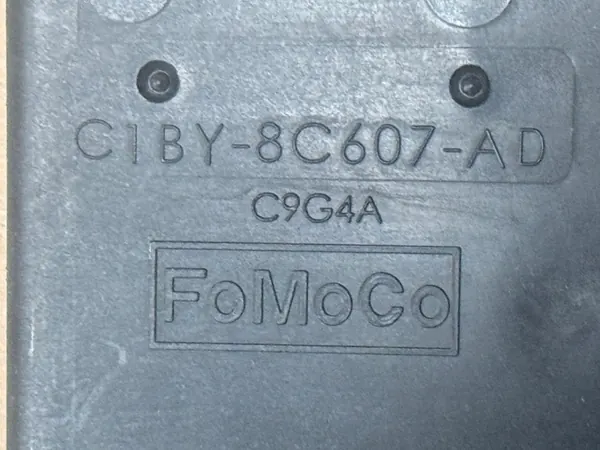 Ford Fiesta MK7 Tuulettimen Kotelo OEM C1BY-8C607-AD image 4