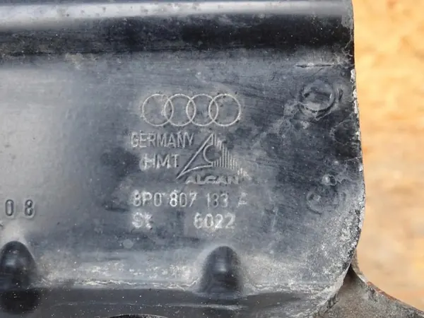 AUDI A3 8P LIFT Etuvasen Iskuzona 8P0807133A image 3