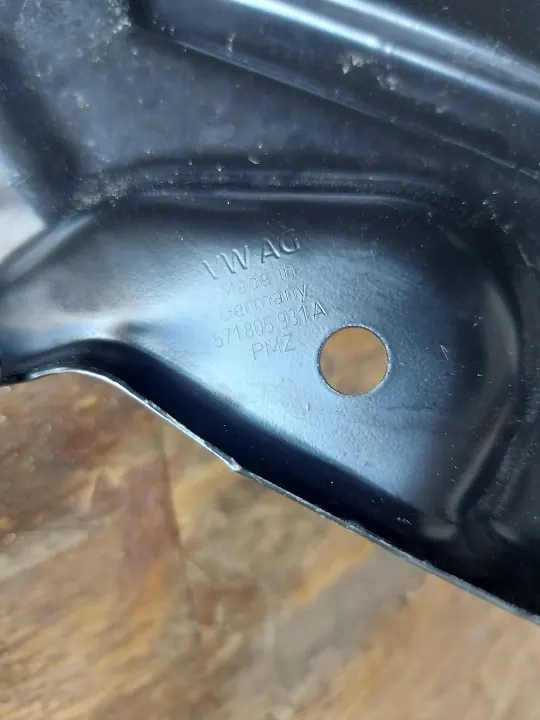 Suporte de cinto dianteiro esquerdo OEM 571805931A image 3
