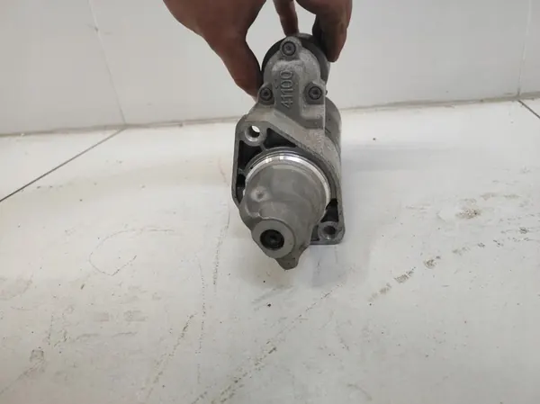 Motor de arranque Mercedes CLS 218 W218 3.0 CDI A0061519801 image 6