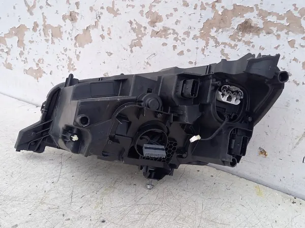 Oikea etuvalaisin Peugeot 208 II Full Led image 9