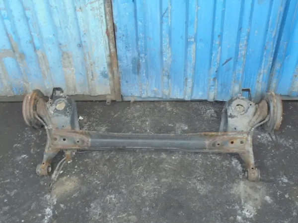 Viga suspensión trasera SKODA CITIGO OEM AK-12-724500 image 4
