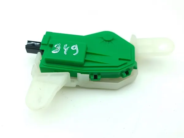 Actuador tapa combustible Hyundai OEM AMD190813 - Usado image 3