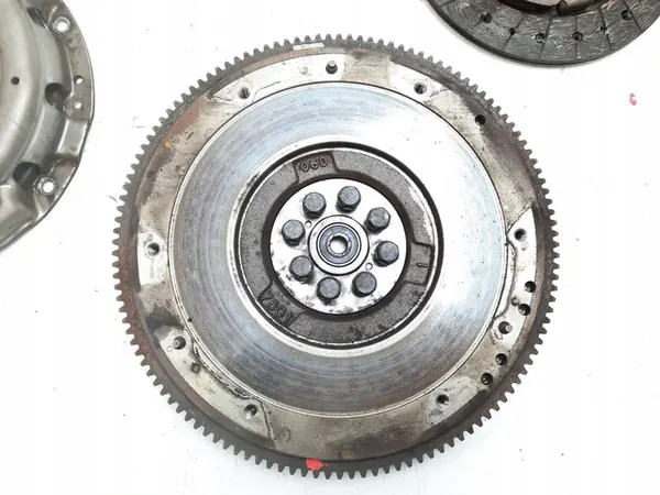 Conjunto de embreagem Subaru WRX 2008 30100AA881 image 9