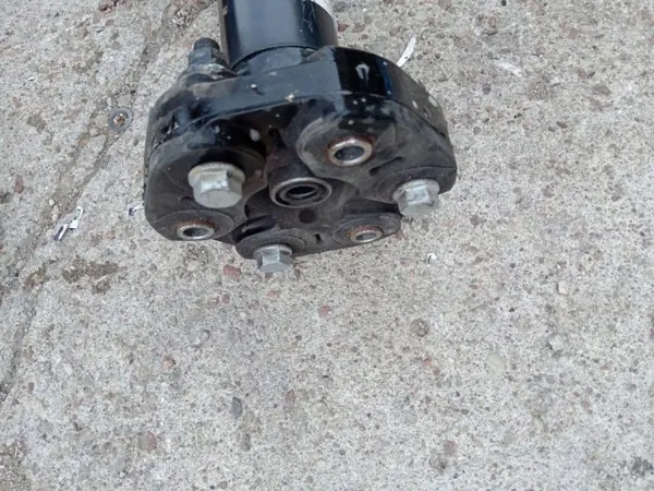 Maserati OE Antriebswelle OEM 8353150174 - Gebraucht image 2