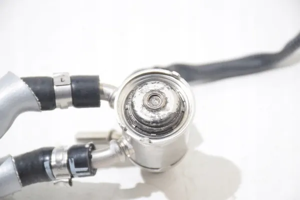 Injecteur AdBlue BMW OEM 9887955 pour X5/X6 3.0d image 3