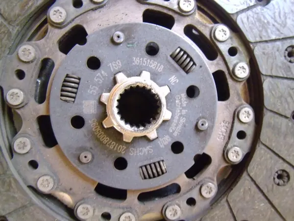 OPEL ASTRA K V 1.4 T Kaksoismassapyörä 55570175 image 3