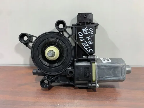Alfa Romeo Stelvio höger bakrutsmotor OEM 0130822068 image 4