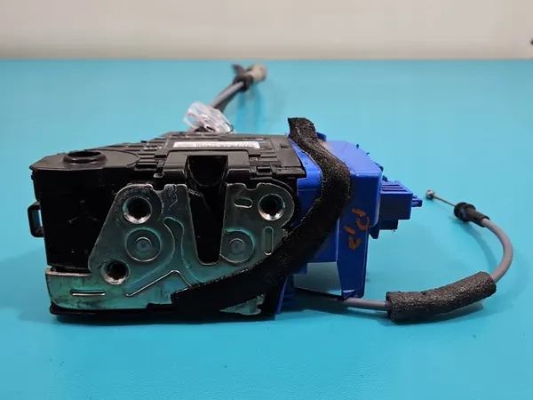 Höger Framslå 81320-F2010 Hyundai Elantra VI 15-20 image 2