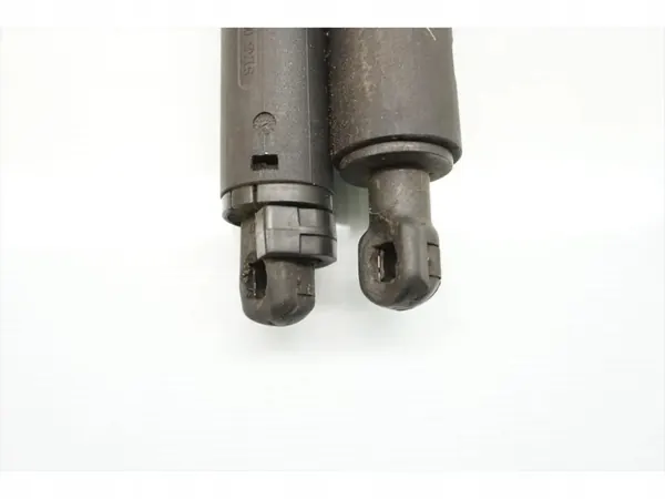 Amortecedor de porta-malas Vauxhall Insignia Carrinha 2009 image 10