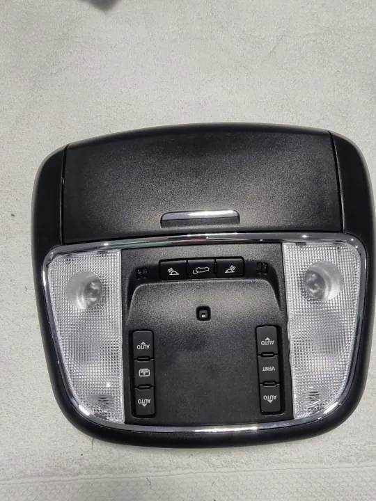 Lámpara de techo Jeep OE para Grand Cherokee WK2 - Negro image 2