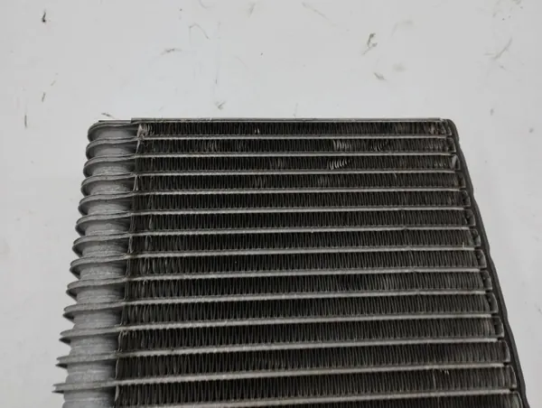 Maserati Quattroporte 2010 A/C lämmitysydin OEM AMD166922 image 5