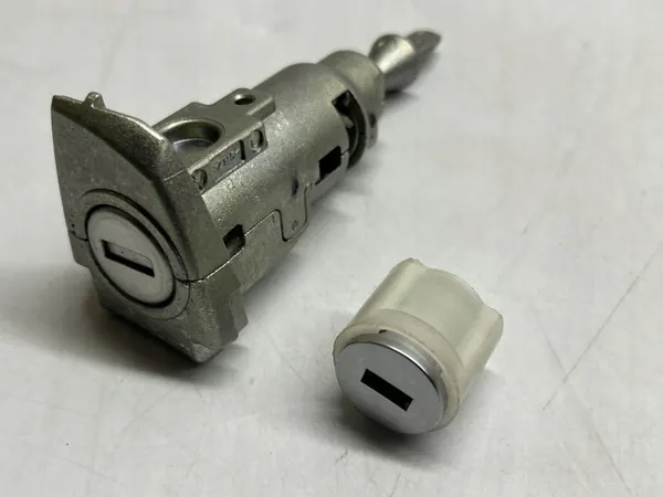 VW Golf VII Låssats OEM 5G0959753AD 5G0800375R image 3