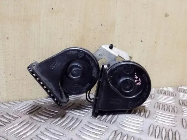 Klaxon Ford OEM BM5T13A803AB pour Focus III 1.0L image 2