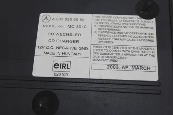 Mercedes CD-vaihtaja OEM A2038209089 SL R230:lle image 9