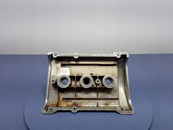 Klepdeksel Rechts Audi A6 C5 2.8 V6 OEM 078103472L image 6